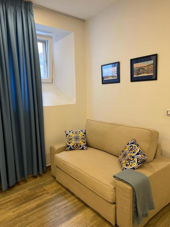 Casa Gaia A Due Passi Dal Duomo Apartment Napoli Ngoại thất bức ảnh